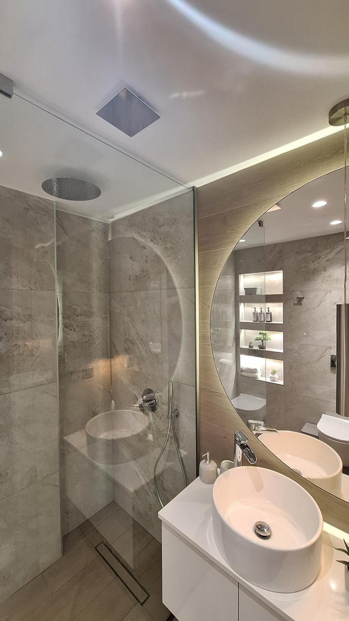 Apartment Nephos, By Miorah Selections *